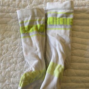 Lululemon daily stride socks M